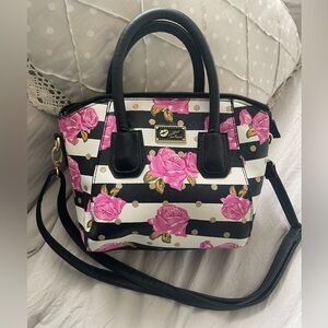 Betsey Johnson Luv Betsey Mini Bag 🌸💕🔥